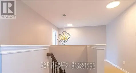 320 Autumnfield Street Ottawa ON K2M 0J4