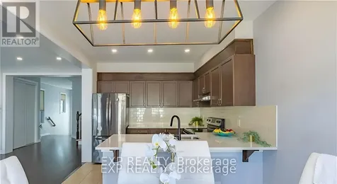 320 Autumnfield Street Ottawa ON K2M 0J4