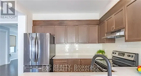 320 Autumnfield Street Ottawa ON K2M 0J4