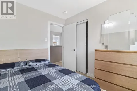 797 Eminence Street Ottawa ON K2J 6X6