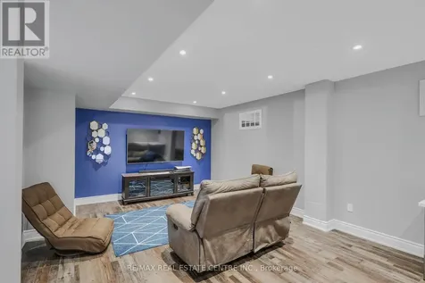 460 Equestrian Way Cambridge ON N3E 0B6