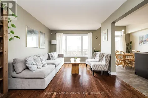 238 Arrita Street Ottawa ON K2S 0J7