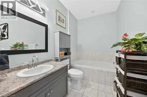 6 Gaddye Lane Binbrook ON L0R 1C0