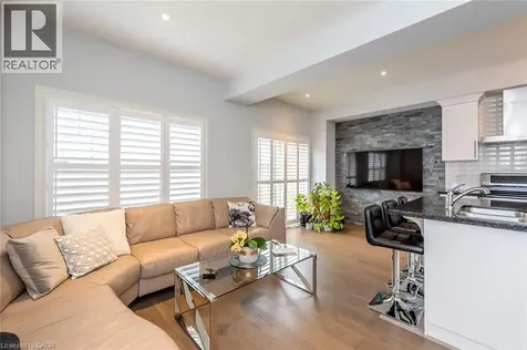 98 Shoreview Place Stoney Creek ON L8E 0J4