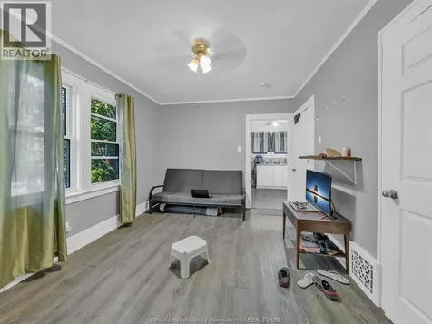 154-156 Elliott Street West Windsor ON N9A 5Y7