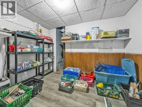 154-156 Elliott Street West Windsor ON N9A 5Y7