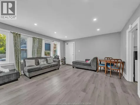 154-156 Elliott Street West Windsor ON N9A 5Y7
