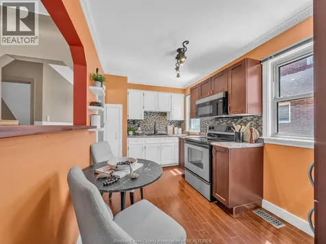 1036 Villaire Windsor ON N8S 2J8