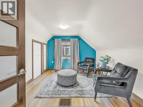 1036 Villaire Windsor ON N8S 2J8