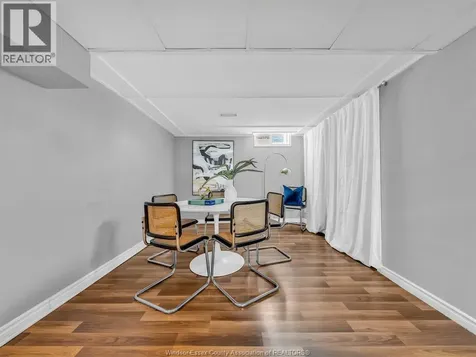 1036 Villaire Windsor ON N8S 2J8