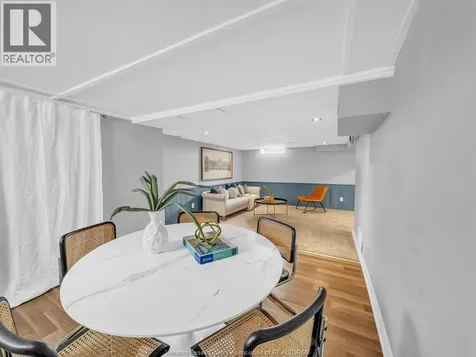 1036 Villaire Windsor ON N8S 2J8