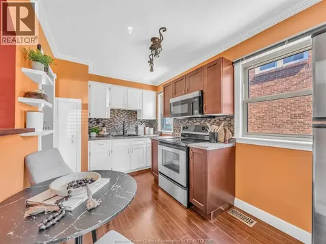 1036 Villaire Windsor ON N8S 2J8