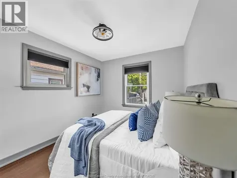 1036 Villaire Windsor ON N8S 2J8