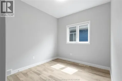 131 Grassland Grove Chatham ON N7M 0S5