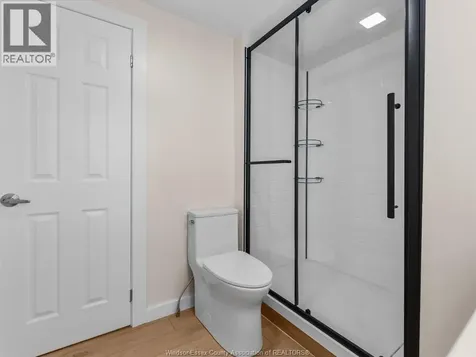 44 Miriam Court Essex ON N8M 1Z2