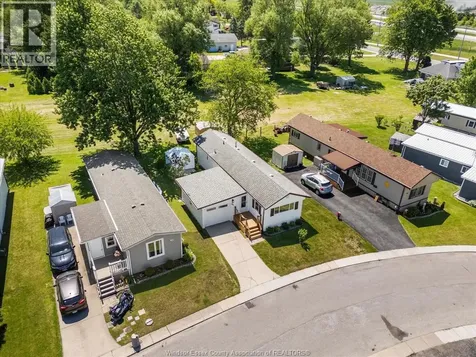44 Miriam Court Essex ON N8M 1Z2
