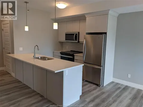 728 Brownstone Lakeshore ON N9K 0C4