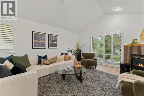 1077 Hacienda Way Windsor ON N9G 2T7