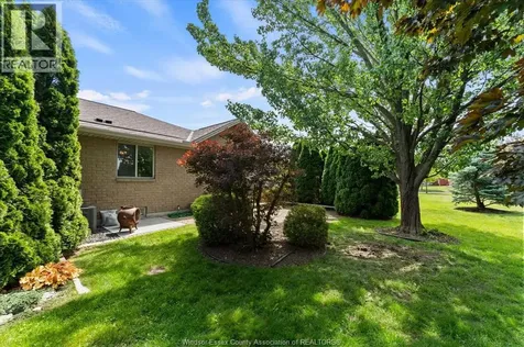 1077 Hacienda Way Windsor ON N9G 2T7