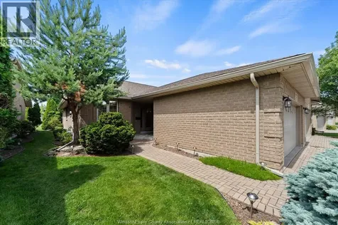 1077 Hacienda Way Windsor ON N9G 2T7