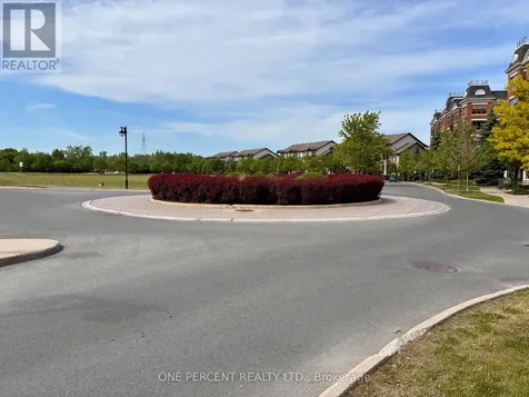 955 Beauparc Private Ottawa ON K1J 0A2