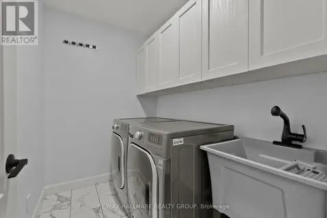 65 Alameda Way Ottawa ON K2J 5B3
