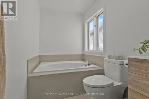 65 Alameda Way Ottawa ON K2J 5B3
