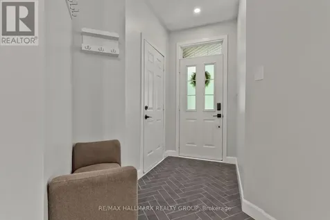 65 Alameda Way Ottawa ON K2J 5B3