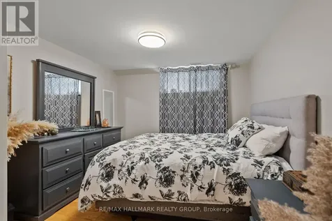 65 Alameda Way Ottawa ON K2J 5B3