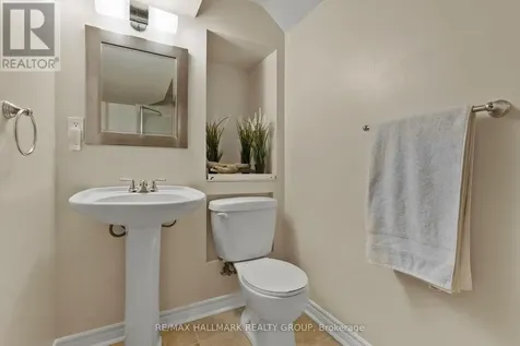 65 Alameda Way Ottawa ON K2J 5B3