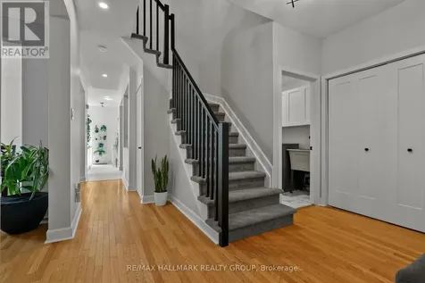 65 Alameda Way Ottawa ON K2J 5B3