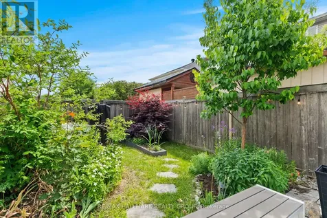 65 Alameda Way Ottawa ON K2J 5B3