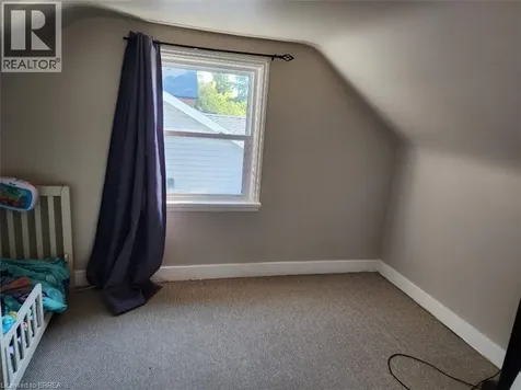 86 North Park Street Brantford ON N3R 4K1