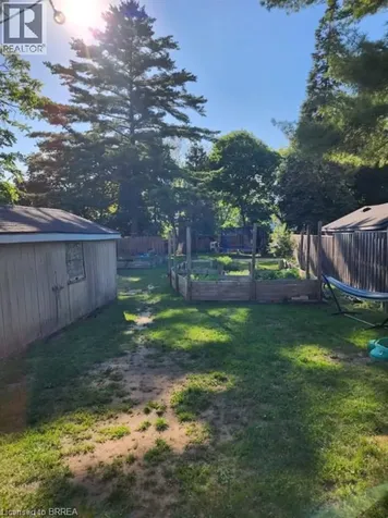86 North Park Street Brantford ON N3R 4K1