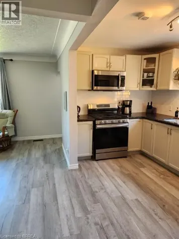 86 North Park Street Brantford ON N3R 4K1