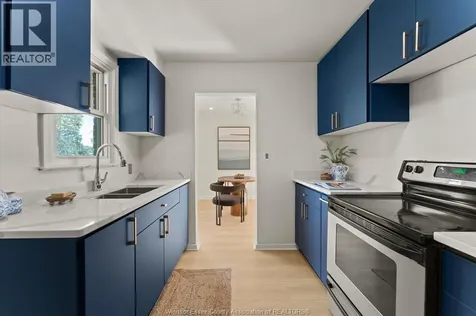 3209 Dandurand Avenue Windsor ON N9E 2E9
