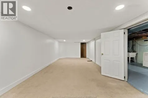 3209 Dandurand Avenue Windsor ON N9E 2E9