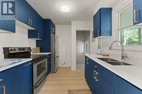 3209 Dandurand Avenue Windsor ON N9E 2E9