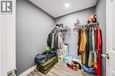 884 Jos Janisse Avenue Windsor ON N8Y 3A8