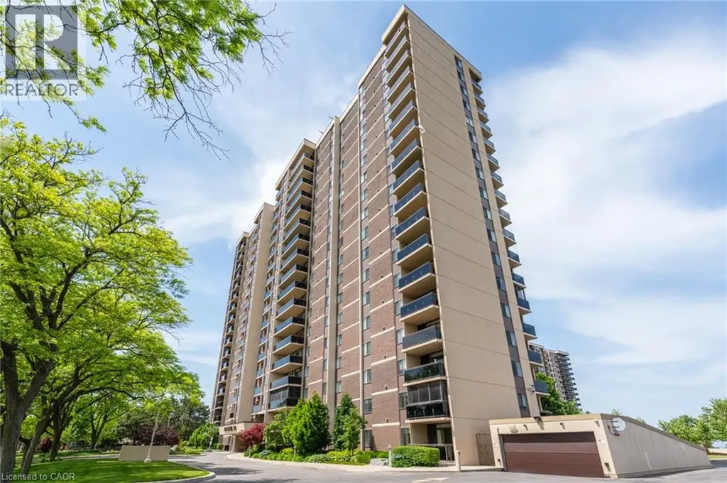 301 Frances Avenue Stoney Creek ON L8E 3W6