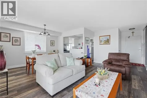 301 Frances Avenue Stoney Creek ON L8E 3W6