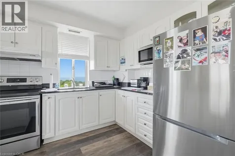 301 Frances Avenue Stoney Creek ON L8E 3W6