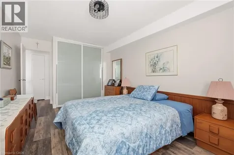 301 Frances Avenue Stoney Creek ON L8E 3W6