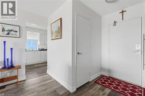 301 Frances Avenue Stoney Creek ON L8E 3W6