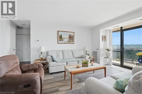301 Frances Avenue Stoney Creek ON L8E 3W6