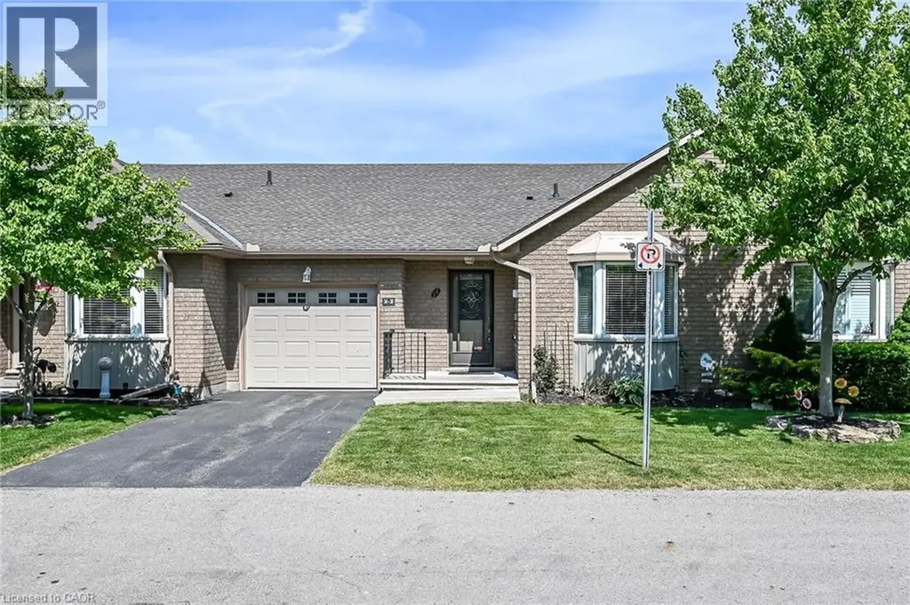 30 Braemar Avenue Caledonia ON N3W 2M1