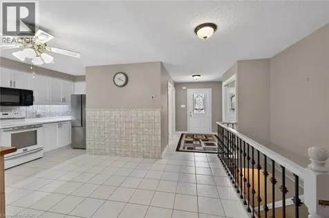 30 Braemar Avenue Caledonia ON N3W 2M1