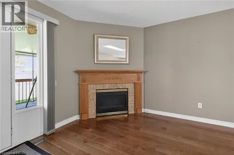30 Braemar Avenue Caledonia ON N3W 2M1