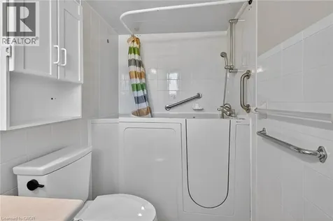 30 Braemar Avenue Caledonia ON N3W 2M1