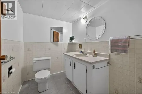 30 Braemar Avenue Caledonia ON N3W 2M1